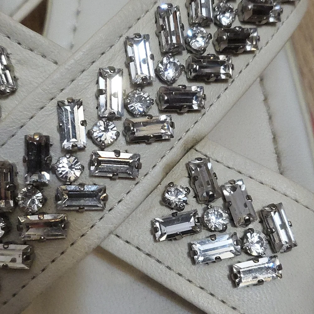 (SOLD)Authentic Prada white leather with crystal embelished slingback - Picture 5 of 5